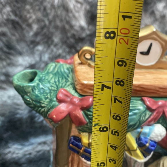 Vtg Fitz & Floyd 32oz Teapot
Santa Fireplace - Picture 15 of 16